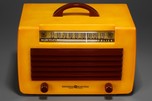 General Electric L-570 Catalin Radio in Yellow with Maroon